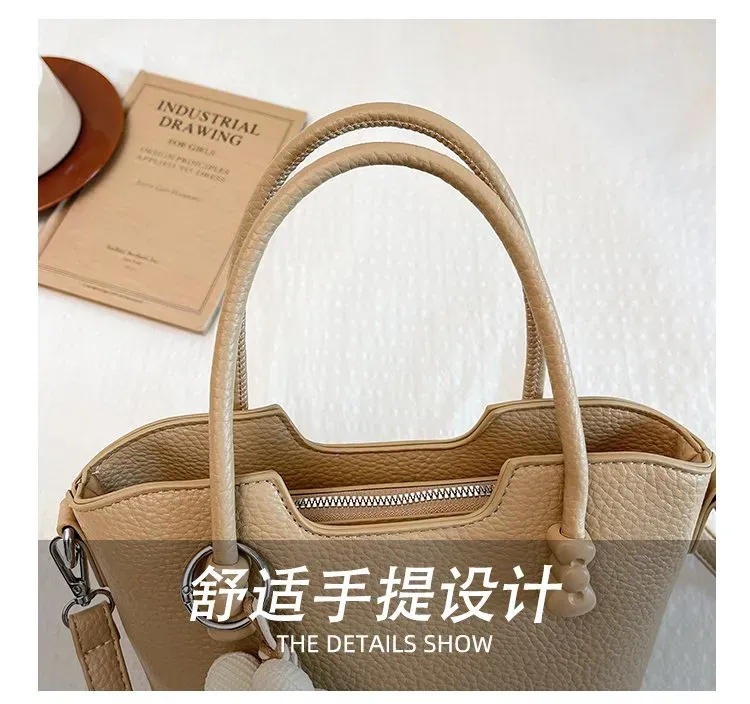 Tas Selempang Wanita Bahan PU Sintetis Polos Bentuk Kotak Tali Panjang Resleting Stok Grosir