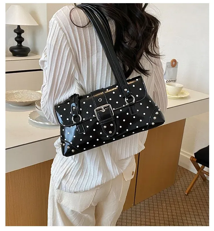 Tas Selempang Wanita Bahan PU Sintetis Motif Polkadot Warna Hitam Bentuk Kotak Model Minimalis
