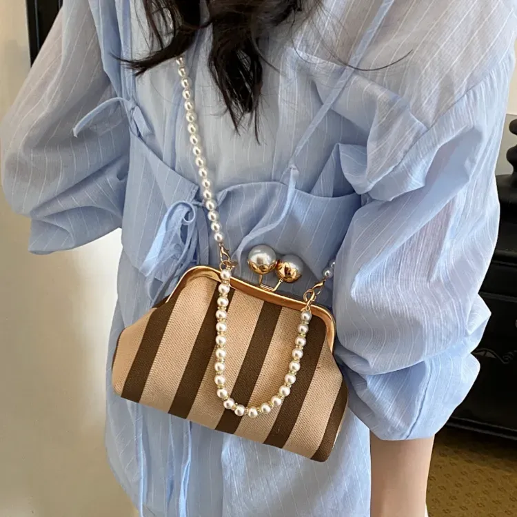 Tas Selempang Wanita Bahan PU Sintetis Polos Warna Hitam Bentuk Kotak Tali Lebar Resleting