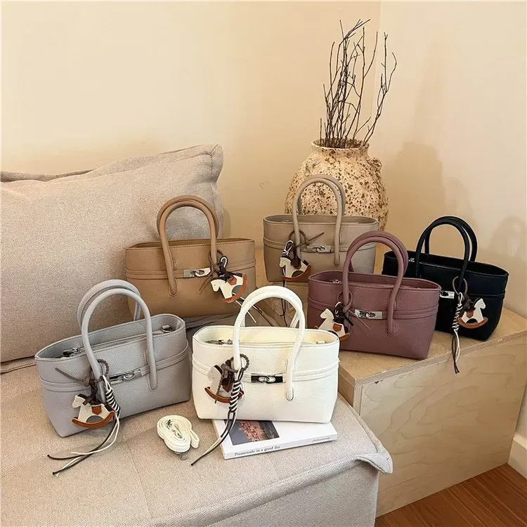 Tas Selempang Wanita Bahan PU Sintetis Polos Warna Hitam Bentuk Kotak Tali Stok China