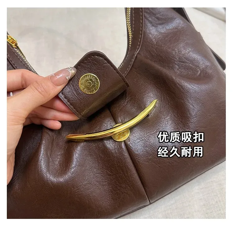 Tas Selempang Wanita Bahan PU Sintetis Polos Model Hobo Tali Panjang Resleting Model Minimalis