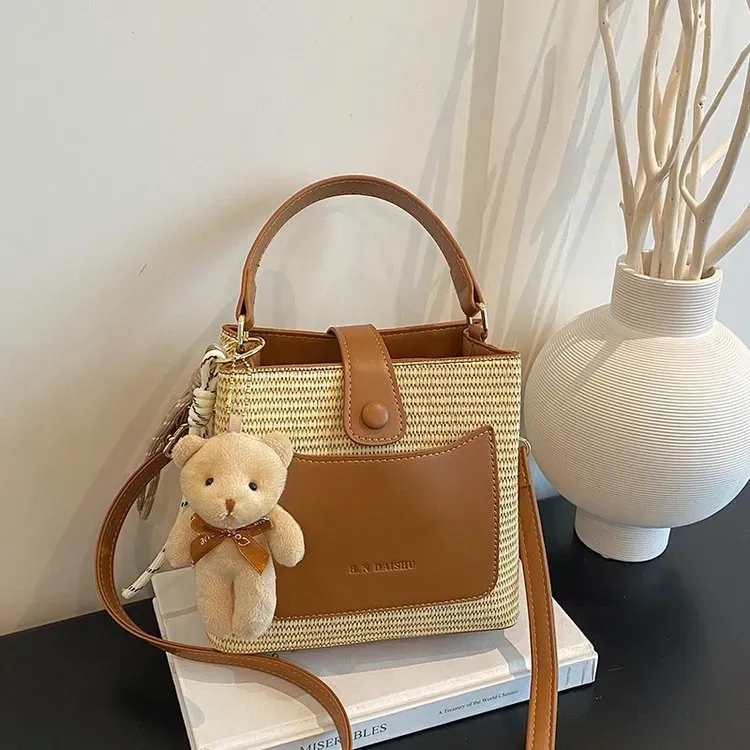 Tas Selempang Wanita Bahan PU Sintetis Polos Bentuk Kotak Tali Panjang Resleting Koleksi