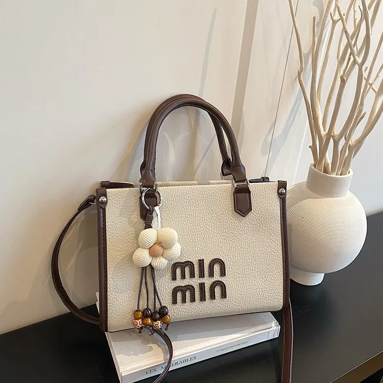 Tas Selempang Wanita Bahan PU Sintetis Polos Bentuk Kotak Tali Panjang Resleting Koleksi