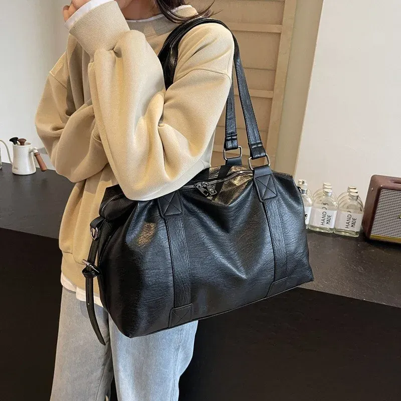 Tas Selempang Wanita Bahan PU Sintetis Polos Warna Hitam Bentuk Kotak Tali Stok China