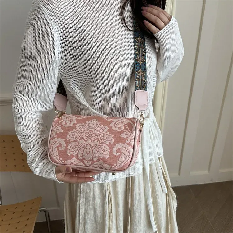 Tas Selempang Wanita Bahan PU Sintetis Tekstur Anyam Warna Beige Bentuk Kotak Grosir Import