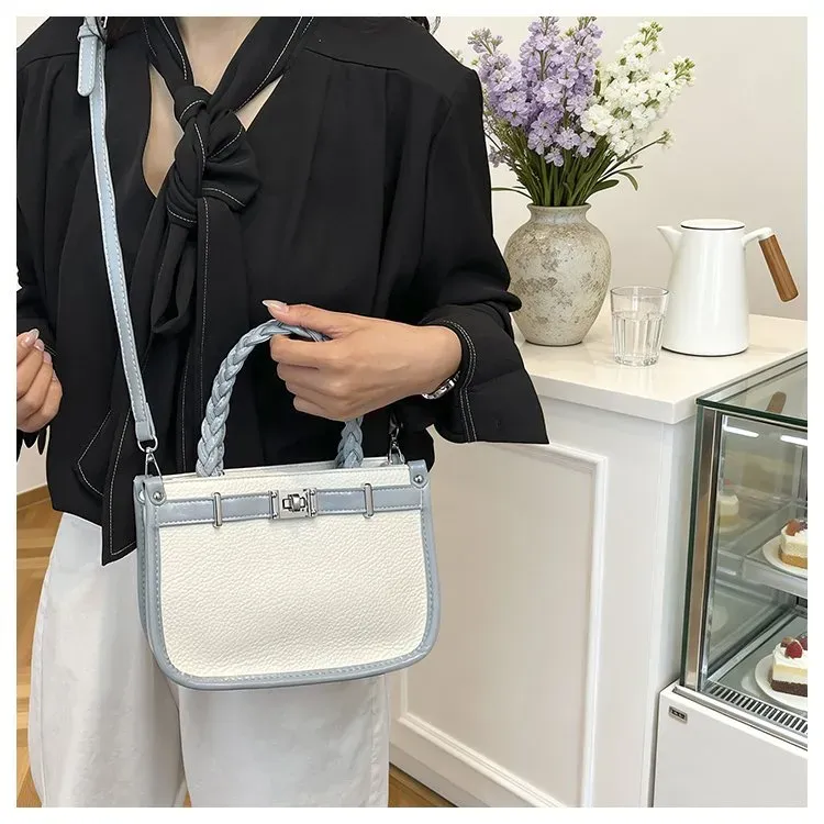 Tas Selempang Wanita Bahan PU Sintetis Polos Warna Biru Bentuk Kotak Tali Harga Grosir