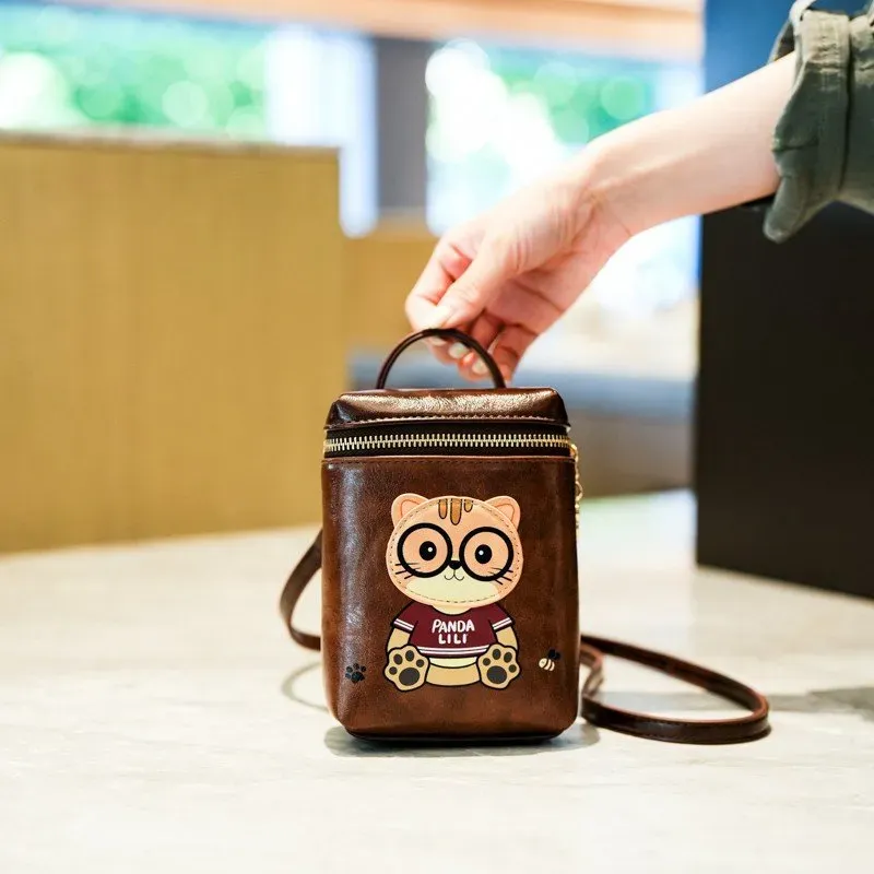 Tas Selempang Wanita Bahan PU Sintetis Motif Print Bentuk Kotak Tali Panjang Model Minimalis