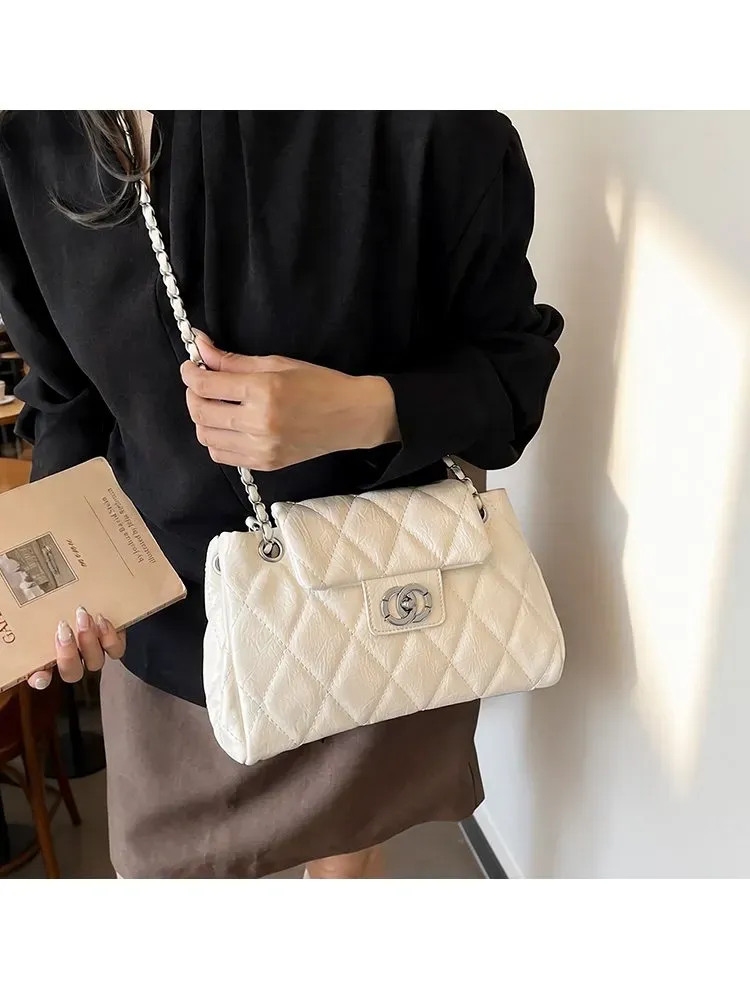 Tas Selempang Wanita Bahan PU Sintetis Model Quilted Bentuk Kotak Tali Rantai Grosir Import