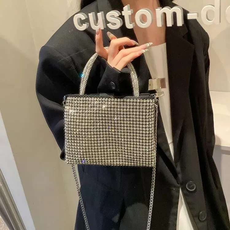 Tas Selempang Wanita Bahan PU Sintetis Motif Print Warna Silver Bentuk Kotak Grosir Import