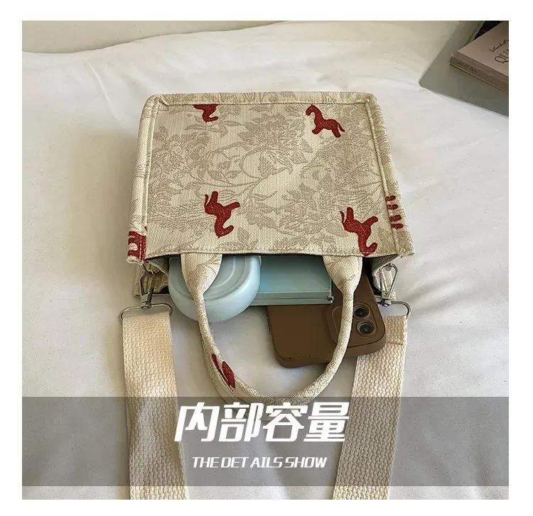 Tas Selempang Wanita Bahan Kain Motif Print Warna Merah Bentuk Kotak Tali Grosir Import