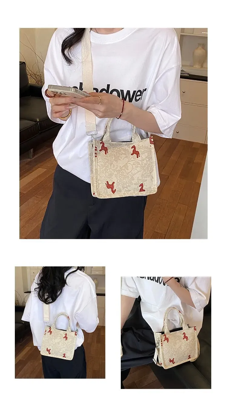 Tas Selempang Wanita Bahan Kain Motif Print Warna Merah Bentuk Kotak Tali Grosir Import kategori tas selempang grosir