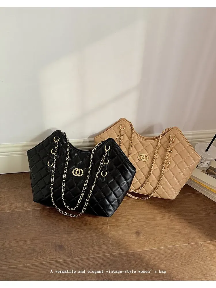 Tas Selempang Wanita Bahan PU Sintetis Model Quilted Warna Hitam Bentuk Kotak Model Import