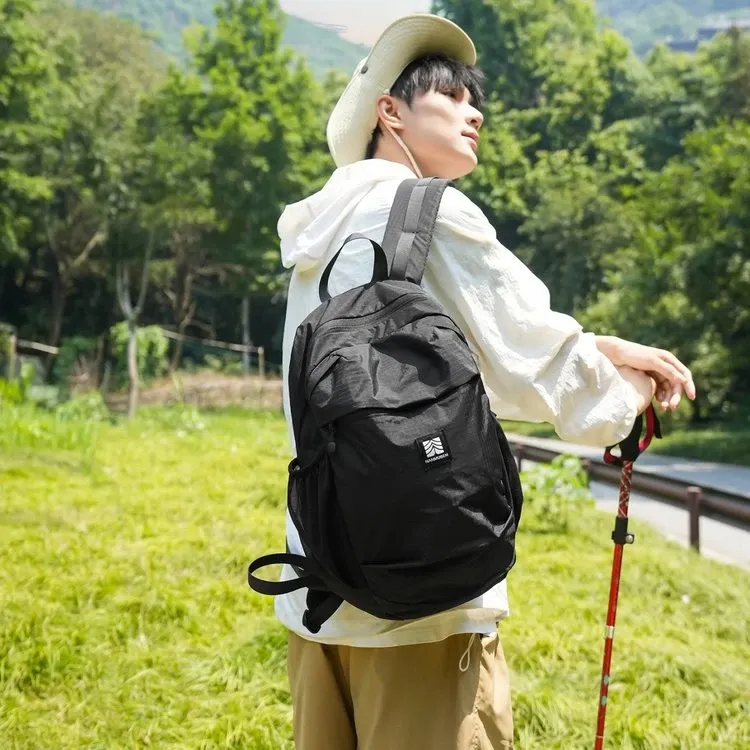 Tas Ransel Wanita Bahan Nylon Polos Warna Hitam Bentuk Kotak Tali Lebar Resleting untuk Travel