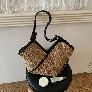 Tas Selempang Wanita Bahan PU Sintetis Polos Bentuk Kotak Tali Panjang Kapasitas Grosir Import