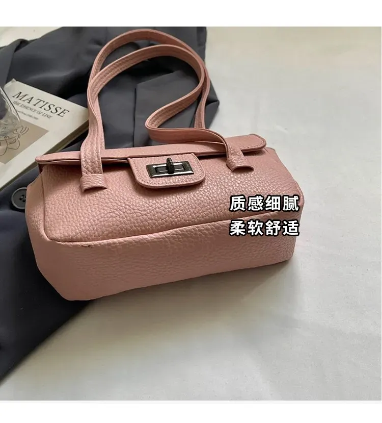 Tas Selempang Wanita Bahan PU Sintetis Polos Bentuk Kotak Tali Panjang Resleting Model Import