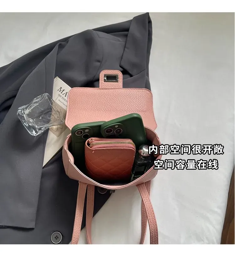 Tas Selempang Wanita Bahan PU Sintetis Polos Bentuk Kotak Tali Panjang Resleting Model Import