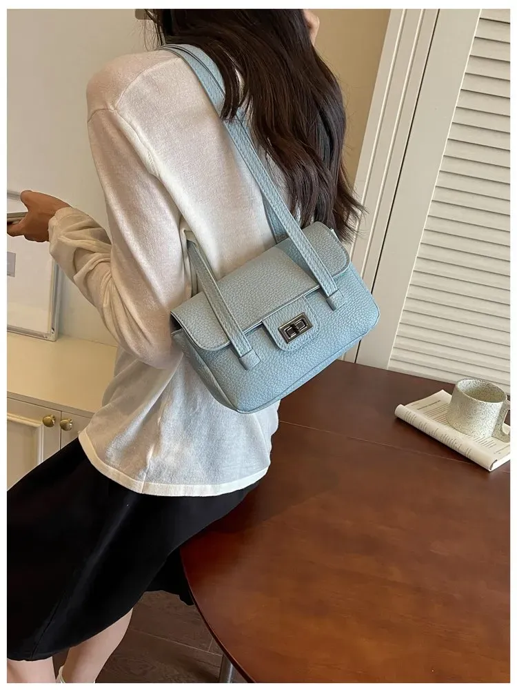 Tas Selempang Wanita Bahan PU Sintetis Polos Bentuk Kotak Tali Panjang Resleting Model Import