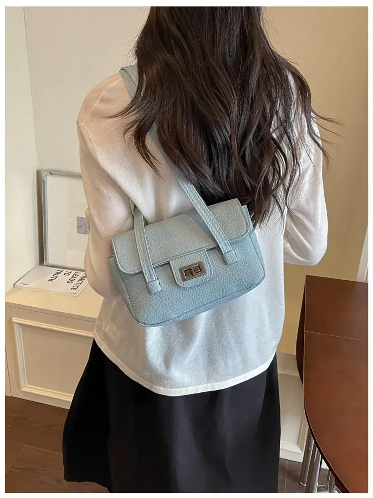 Tas Selempang Wanita Bahan PU Sintetis Polos Bentuk Kotak Tali Panjang Resleting Model Import