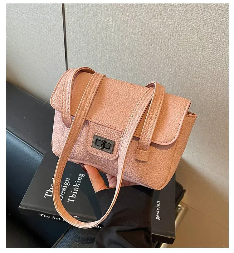 Tas Selempang Wanita Bahan PU Sintetis Polos Bentuk Kotak Tali Panjang Resleting Model Import