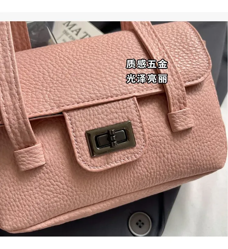 Tas Selempang Wanita Bahan PU Sintetis Polos Bentuk Kotak Tali Panjang Resleting Model Import