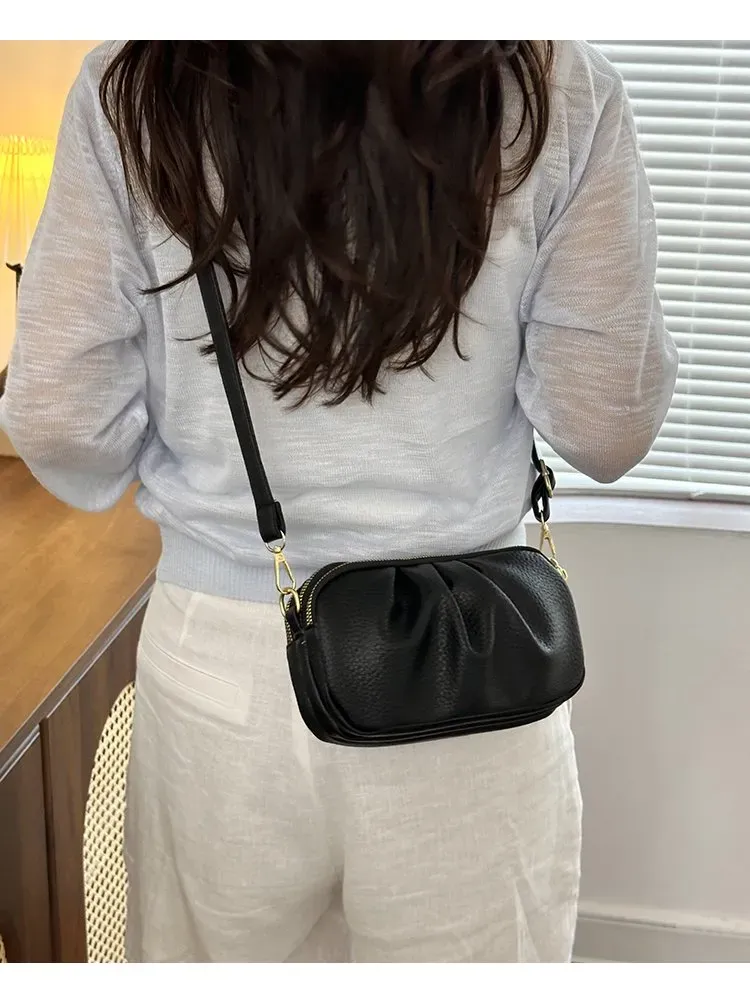 Tas Selempang Wanita Bahan PU Sintetis Polos Bentuk Kotak Tali Panjang Resleting Model