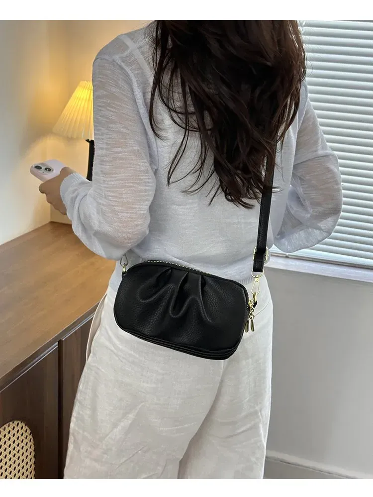 Tas Selempang Wanita Bahan PU Sintetis Polos Bentuk Kotak Tali Panjang Resleting Model