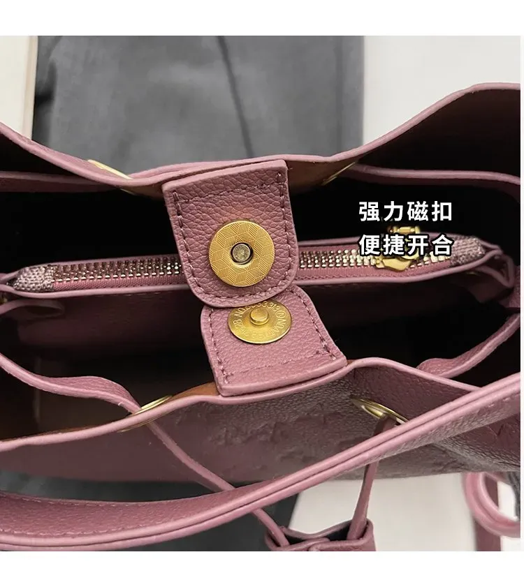 Tas Bucket Wanita Bahan PU Sintetis Motif Print Warna Merah Bentuk Kotak Tali Grosir Import