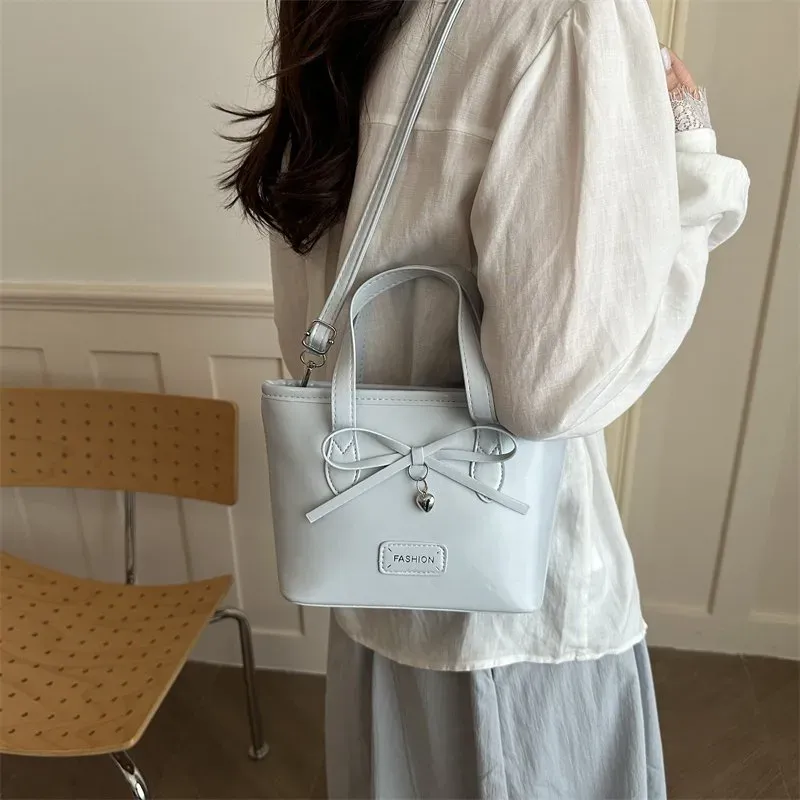 Tas Selempang Wanita Bahan PU Sintetis Polos Warna Biru Bentuk Kotak Tali Stok Grosir kategori tas selempang grosir