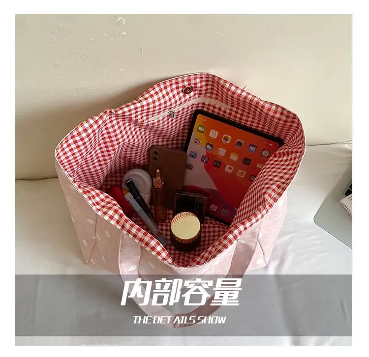 Tas Selempang Wanita Bahan PU Sintetis Motif Polkadot Warna Pink Bentuk Kotak Model Quilted